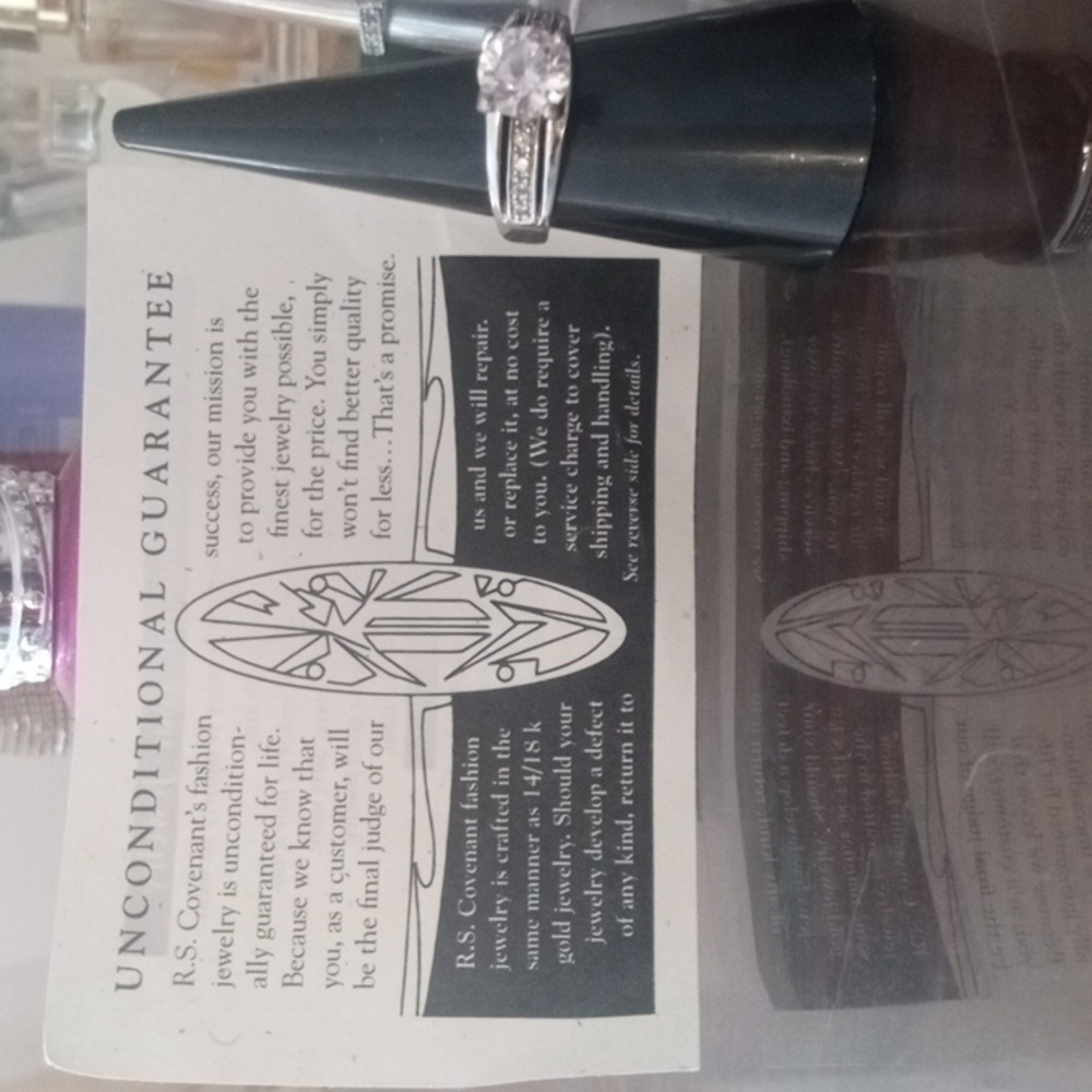 Gorgeous Diamond ring. - Picture 7 of 9